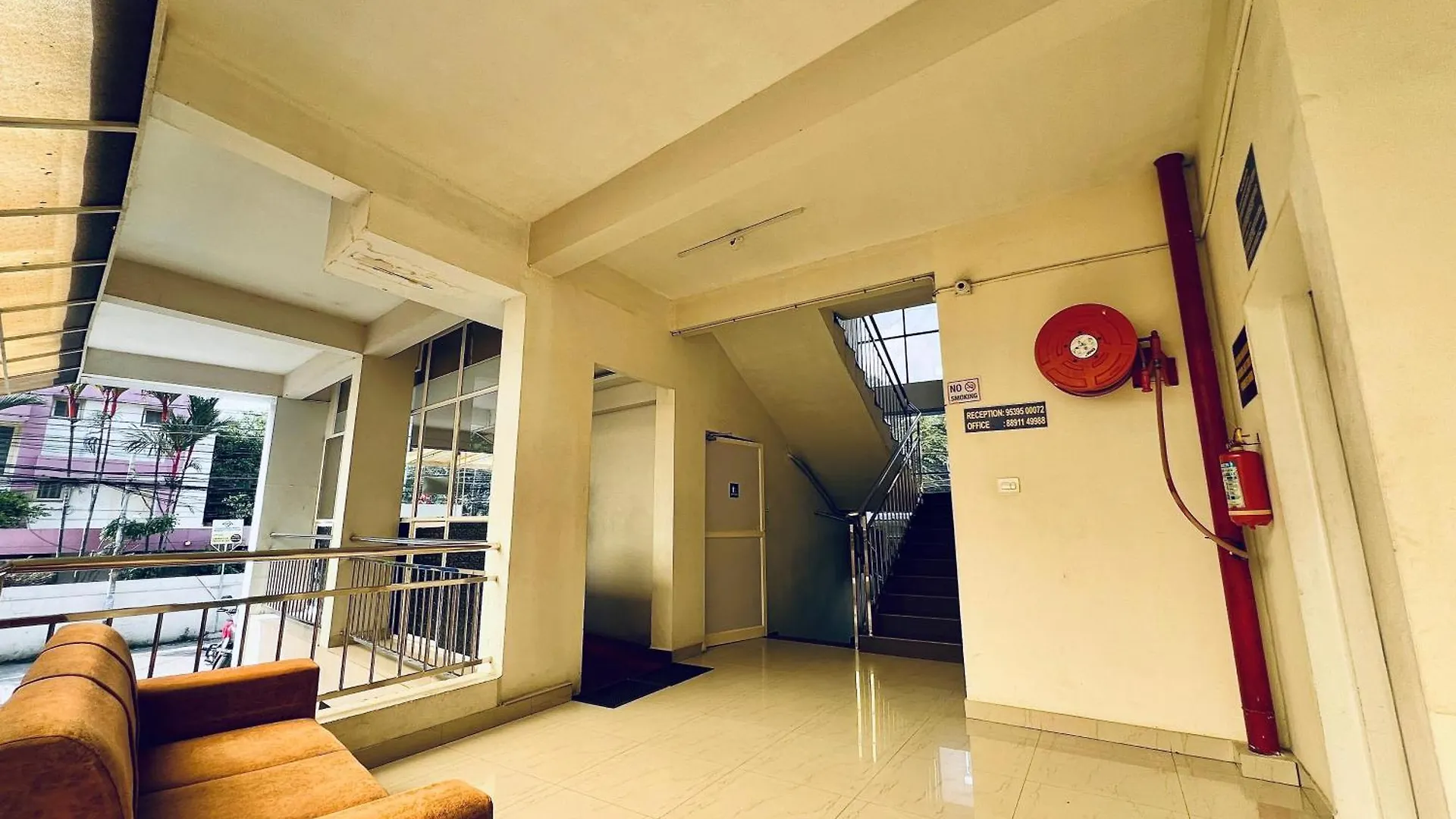 Solo Simrin Arcade Kadavanthra Kochi